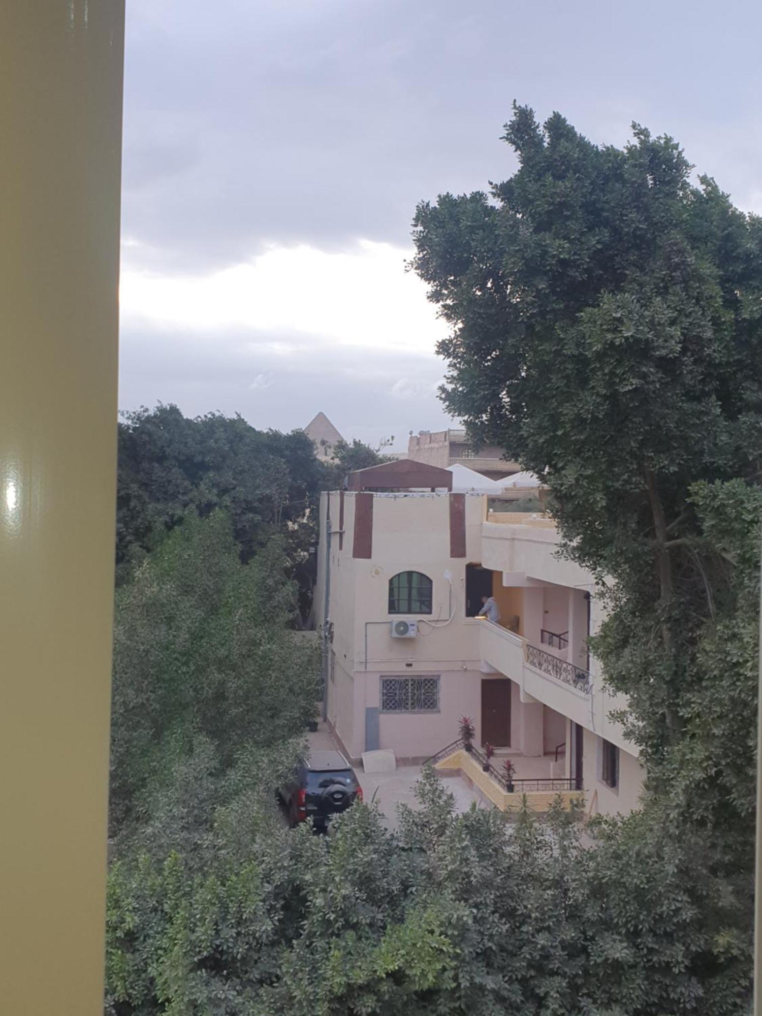 Andy Guest House Pyramids View Kafret el-Gabal Zimmer foto